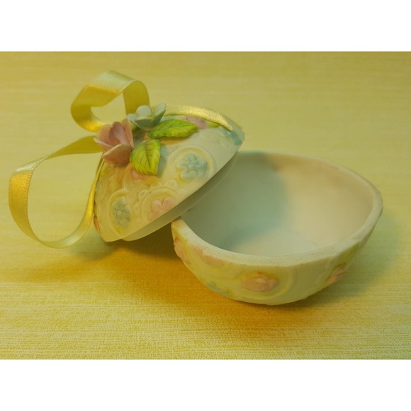 Enesco Easter Egg Trinket dish Ceramic egg shaped BB327 - Picture 4 of 7